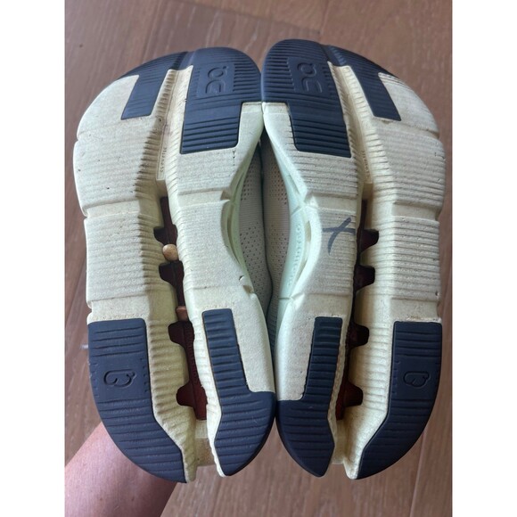 On Cloudnova 'Limelight Eclipse' Shoes Womens size 6 W6 Cloudtec - Picture 6 of 7